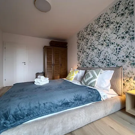 Madalinskiego Deluxe Wrocław